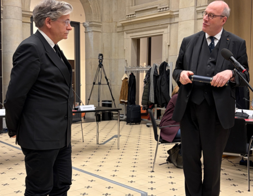 Jan-Werner Mueller accepting scroll from Academy representative
